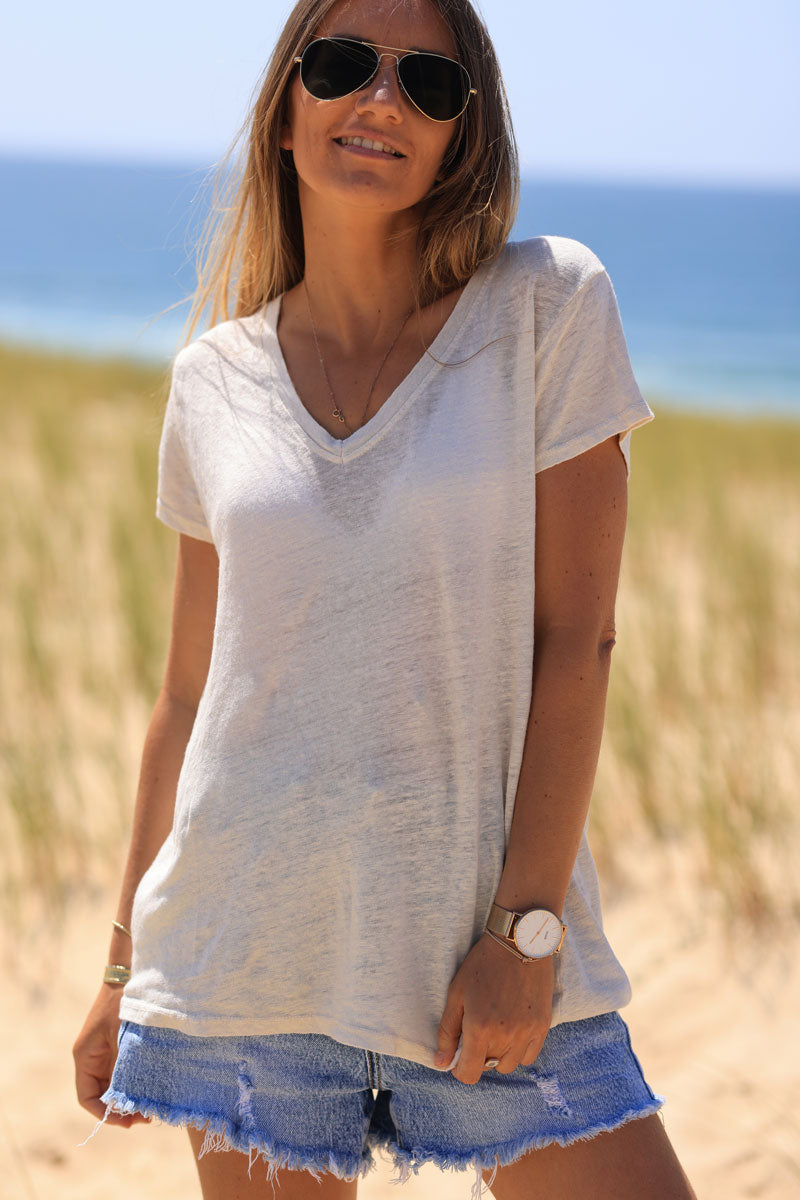 Camiseta beige lino suave cuello pico