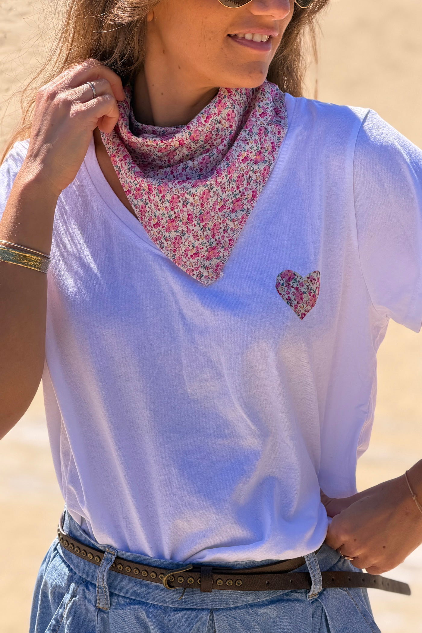 Tshirt blanc en coton coeur liberty rose avec foulard liberty assorti