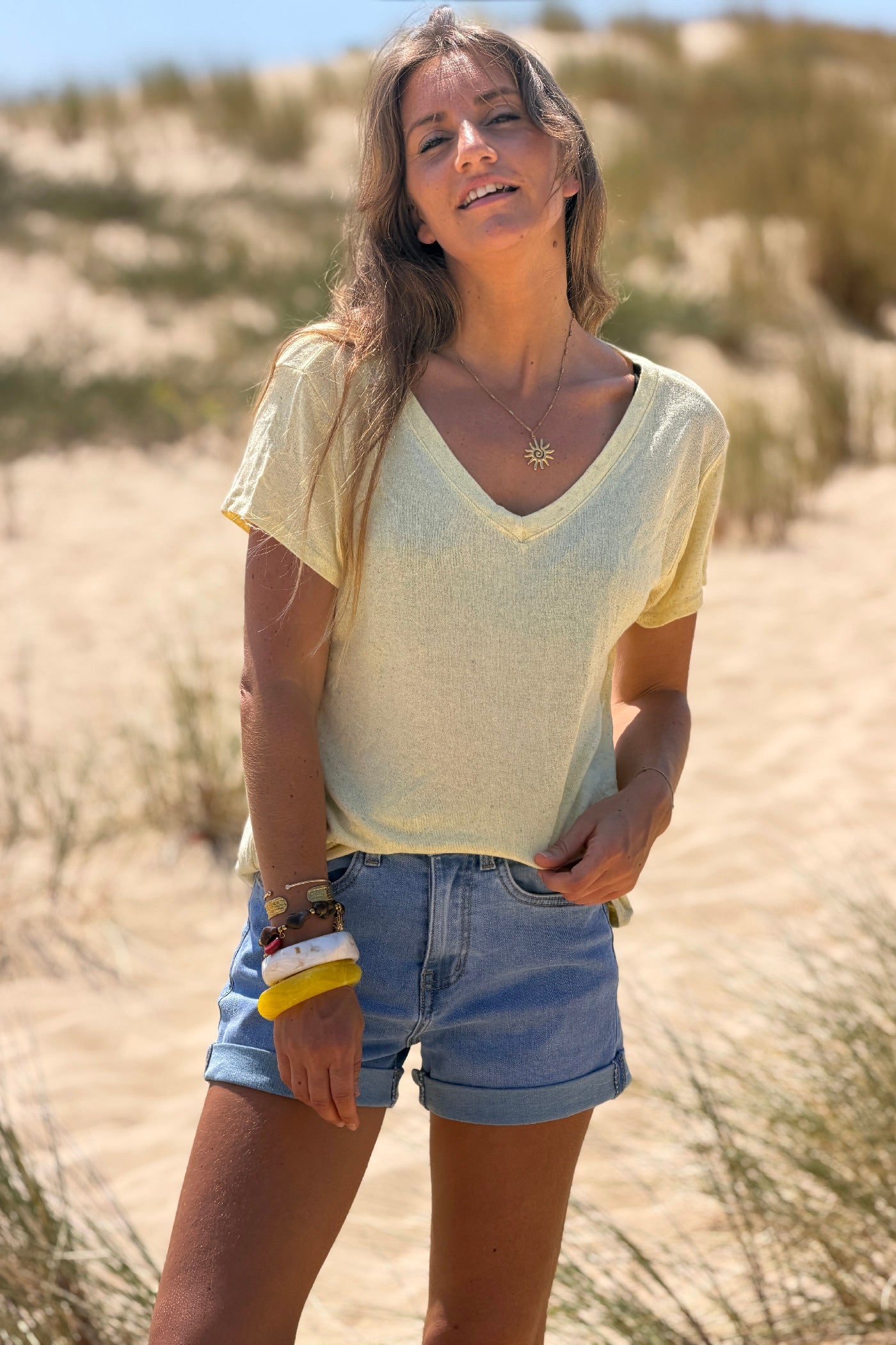 Tshirt en lin mélange jaune pâle souple chiné col v