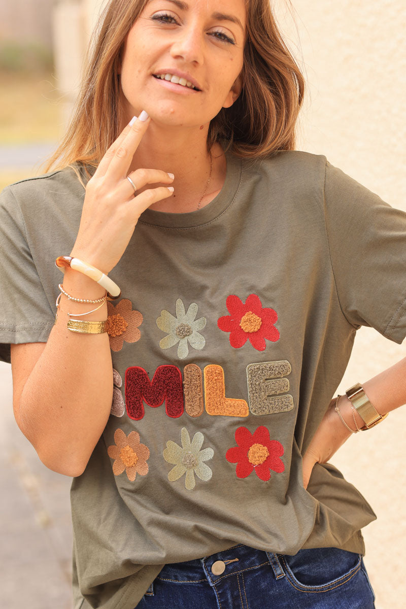 T-shirt kaki en coton broderie fleurs et smile bouclettes colorées
